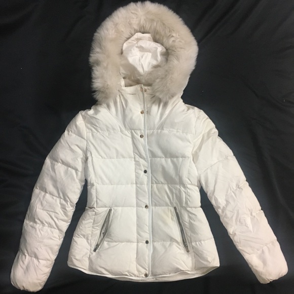 Zara Basic Cream Puffer Coat w Faux Fur Hood 🐇 - Picture 3 of 6